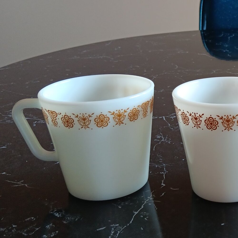 Vintage Pyrex Golden Butterfly Design Mugs Set of 4 1410 D Handle Milk Glass 70s
